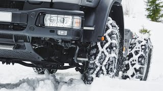 Nordic Traction RS Army 9 chains on an Arctic Trucks Iveco 4x4