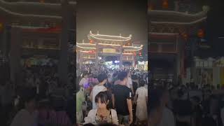 桂林阳朔人真多，酒店都满了