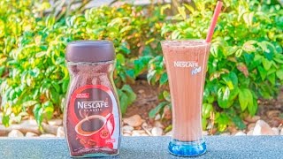 Nescafe ile Kakao Tozlu ve Çilekli Soğuk Kahve