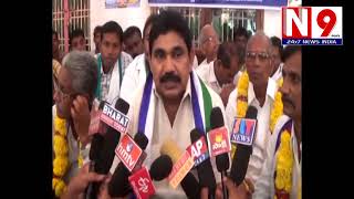 N9newsindia ఉప్పడ కొతపల్లిమండలం సెజ్ ఉద్యమకారులపై అక్రమకేసులుపై అఖిలపక్షం నిరాహార దేక్షలు