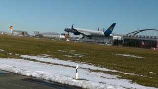 Planes at Hamburg Airport [FullHD]