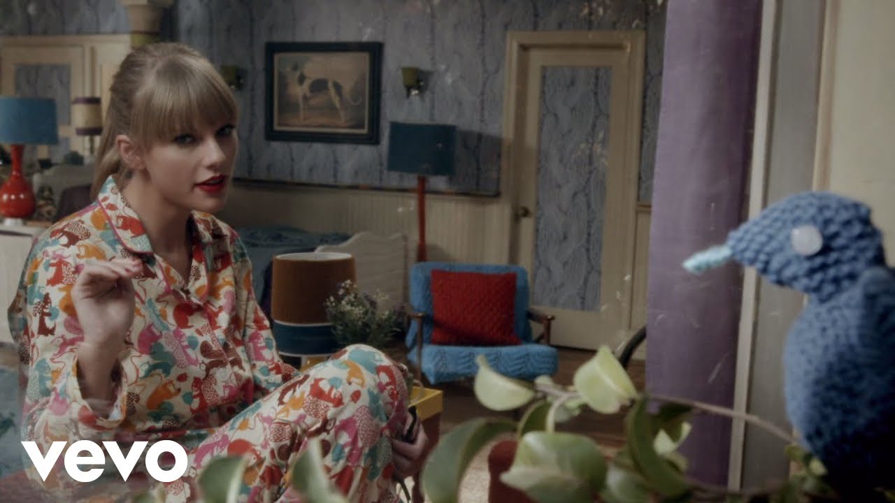 Taylor Swift - We Are Never Ever Getting Back Together Taylor Swift - We Are Never Ever Getting Back Together