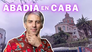 corredor inmobiliario caminando por luis maría campos y la abadía de san benito