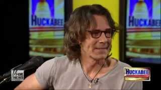 Rick Springfield performs "Love Somebody" on Huckabee