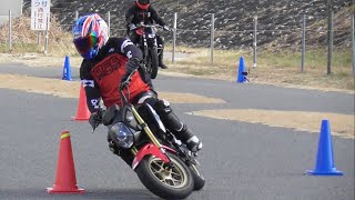 GROM 二輪公園練　サカポンコース4