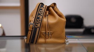 프라다 데일리백 추천 | 비텔로 다이노 버킷백 | PRADA Vitello Daino Leather Bucket Bag