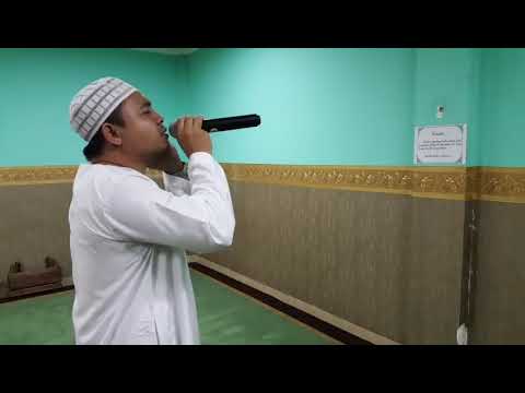 Muadzin Adzan Isya