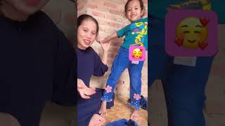 Comel2 nye celana kak zia  masih edisi unboxing paket guys  #funny #babygirl #cute #unboxing #paket