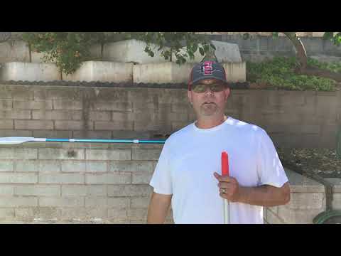 How do you calculate gallons in a round pool?