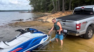 2022 Yamaha VX Cruiser stability test and launching from boat ramp.