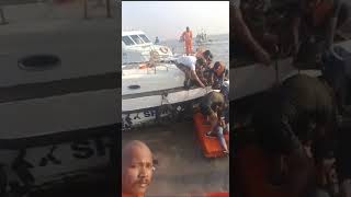 Mumbai boat crash rescue visual #gatewayofindia #boataccident #news #watch #trending