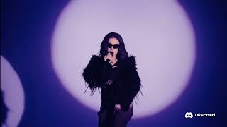 Charli XCX - Constant Repeat (Vídeo Performance)