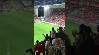 قبل مباراة المغرب وبوركينا فاسو.. الجماهير تردد بشكل جماعي سورة الفاتحة ترحماً على ضحايا الزلزال