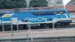 E464 nuova livrea intercity IC notte in partenza da Torino per Lecce