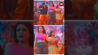 Kissik Dance Move Urvashi 🤩 #shorts #pushpa #youtubeshorts #dance #reels #actress #funny #short