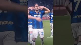 Calhanoglu goal Inter ! Esultanza !