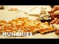 The Pizza Show: Extra Slice - Dueling Pizzas