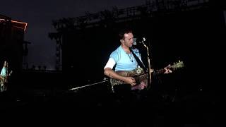 Coldplay in Gothenburg - Chris Martin writes a song on the spot (Through the Rain)