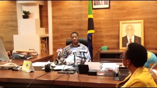 LIVE: Makonda akutana na Mama alieagiza amfate Ofisini