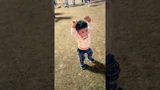 wow 😲🤩😍 little baby 👶 beautiful dance on DJ floor 🎵 #short#virel#funnyvideo#funny#lol#cute