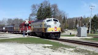 CP Business Train thru Pewaukee  4/28/19