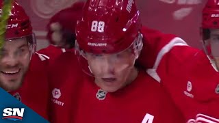 Red Wings' Kane snipes goal from unbelievable angle