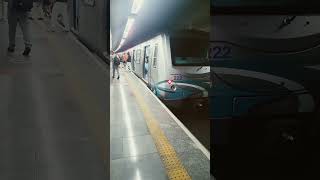 Saída de Trem na estação  Sé  linha 1 Azul #shorts #youtubeshorts