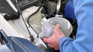 Skoda Octavia vrs Silica bag replacement  Skoda.Vw  quick easy fix coolant reservoir expansion tank