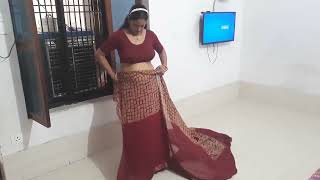 Red Saree Drape Video 2021 || Naari Magazine || Hot Desi Aunty Navel Belly || Saree Without Bra.