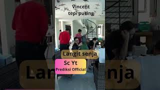 Ekspresi Stevi saat terima seragam prediksi #shorts #prediksi #steviitem #entertainment