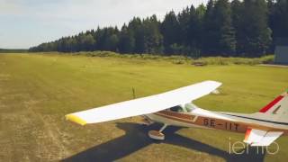 Flygning med Cessna 172 SE-IIT på Örestensflygklubb