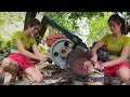 Single girl: repairing and restoring tractor wheels, plows | recycling engines | THAI HUYEN