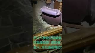 鬼影片-滅門的凶宅1，#滅門凶宅 #靈異影片 #凶宅探險 #靈異現象 #鬧鬼影片 #凶宅影片  #靈動影片 #恐怖，真實靈異影片靈動影片分享。奉勸諸惡莫作，看不見沒看過，完整影片FB搜尋:唬哥站起來。