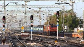 Erode's super palindrome 22222 blasts away with Kerala Express!!