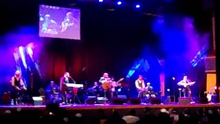 "Return Again" song by Aron Razel at Shlomo Carlebach 20th Yahrzeit Concert