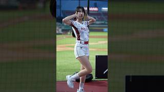 讚啦 雙馬尾小奇拉 Kira 空檔擺拍 #台湾チアリーデ #樂天女孩 #RakutenGirls 240618