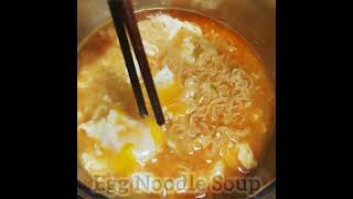 ခေါက်ဆွဲပြုတ်။ Noddle Soup.