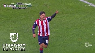 Javier 'Chofis' López a quemarropa puso el 2-0 de Chivas a Correcaminos