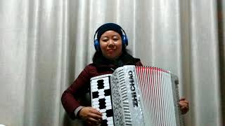 Liu Liu accordion play: Jasmine(六六手风琴演奏：茉莉花）