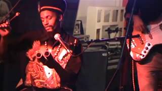 RAS Rasta PECKENIO  et BHAOULI  KISS  concert live ( Backing - Band )