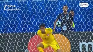 Gallese le tapa penal a Luis Suárez (Perú vs Uruguay) copa América