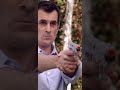 Modern Family- Phil shoots everybody