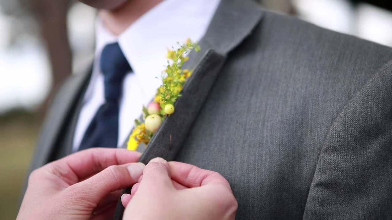 How To Pin A Boutonniere - YouTube