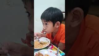 kesabaran mama diuji kalau Refan lagi makan😌