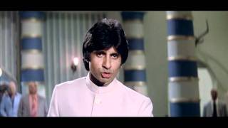 Bollywood Movie - Namak Halaal - Drama Scene - Amitabh Bachchan - Arjun Goes Against The Principles