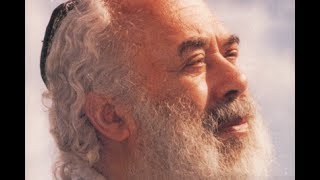 Mikdash Melech - Rabbi Shlomo Carlebach - מקדש מלך - באבוב - רבי שלמה קרליבך