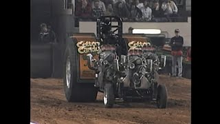 2005 NFMS Modified Tractor Pulling Louisville, KY