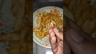 Crispy and crunchy aloo fries recipe #cooking #youtubeshorts #trending🍟🍟