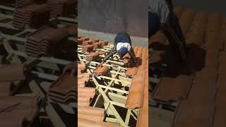 كيفية تركيب القرميد بطريقة جيدة مع أخ أبوبكر👉How to install the roof in a good way