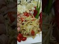 ส้มตำแซ่บๆกับแหนมตุ้มจิ๋ว